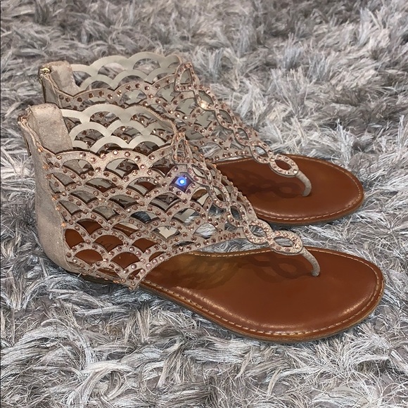 Sandals - Picture 2 of 3